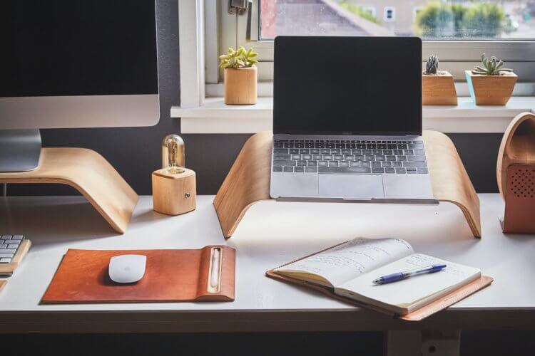A lawyer home office setup