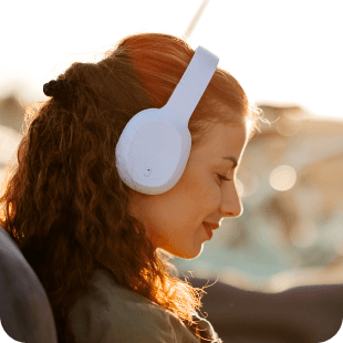 Weekly Prize - Bose Headphones