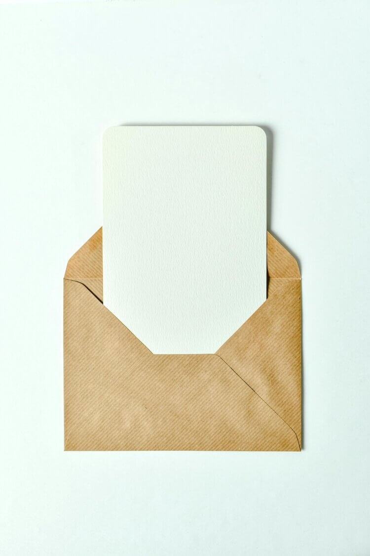 Image of a blank piece of mail